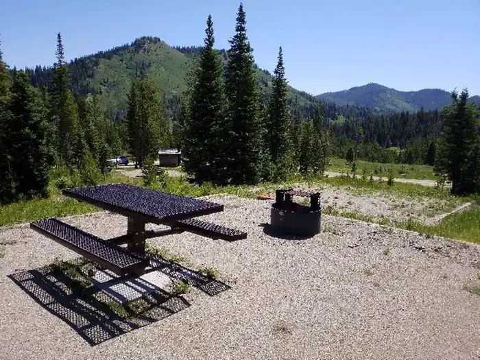 Hahns Peak Lake Campground, Site 19