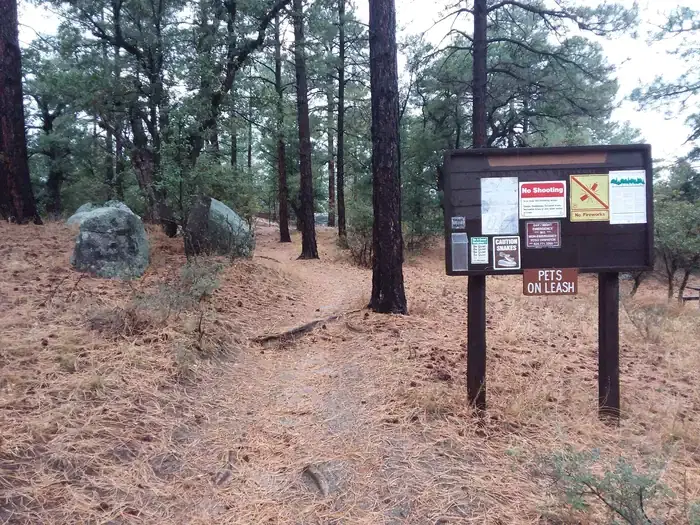 GROOM CREEK HORSE CAMP trail head