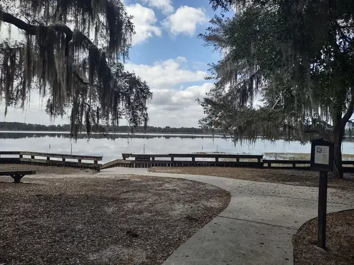 Walk to waterfront