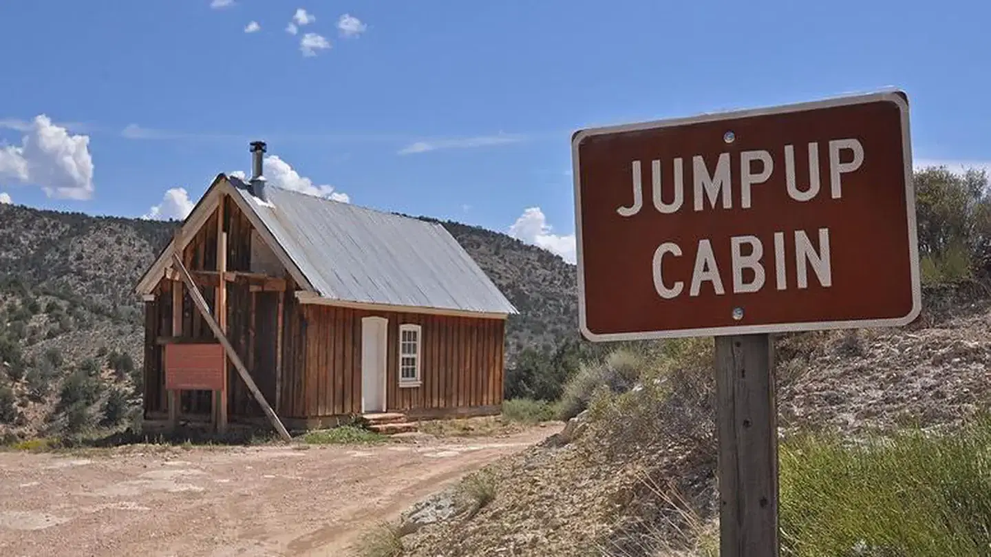 Welome to Jump Up Cabin