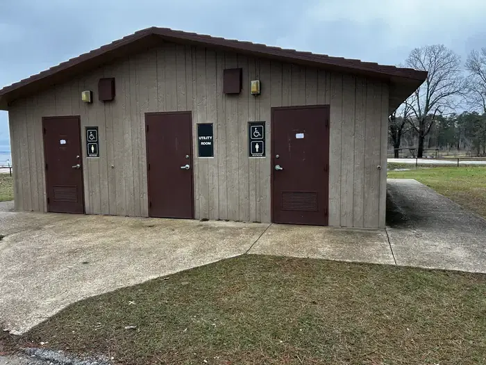 A photo of facility RAYBURN RV LOOB Restroom Building.